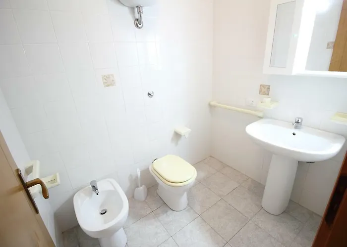 Rivabella D Apartment *