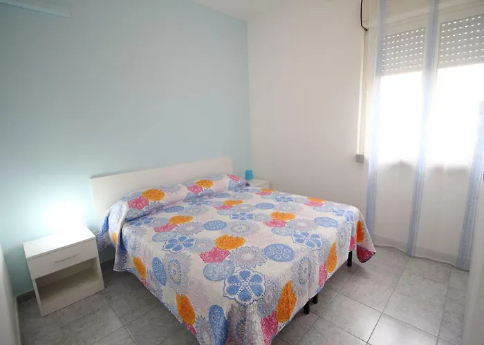 Rivabella D Apartment *