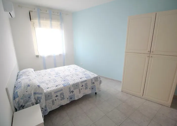 Rivabella D Apartment *